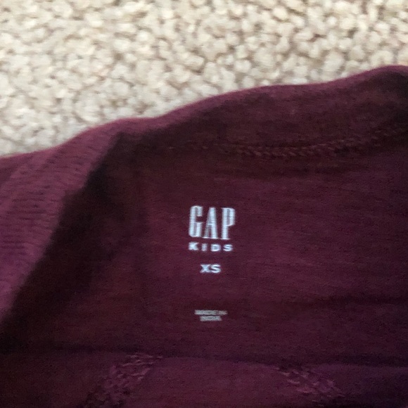 Gap Kids: Long sleeve, shirt/sweatshirt [Boys XS; Maroon] - Picture 2 of 2